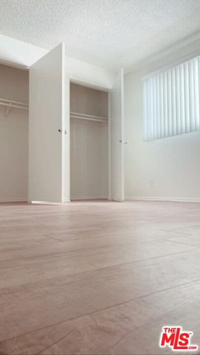 Building Photo - 518 Raymond Ave