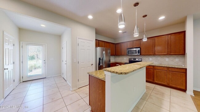 Building Photo - 7027 Coldwater Dr