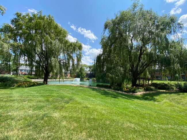 Foto del edificio - 2415 S Goebbert Rd
