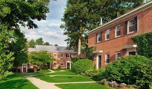 Foto del edificio - 547 VFW Parkway