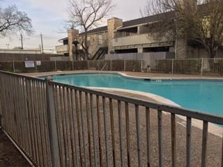 Building Photo - 9700 Leawood Blvd