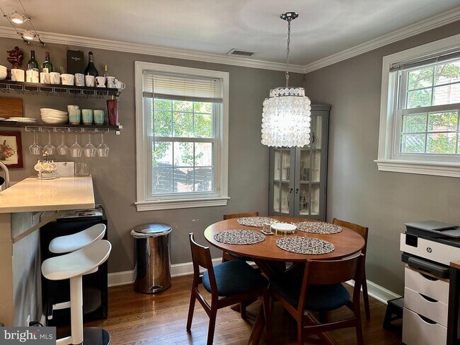 Foto del edificio - 3513 T St NW
