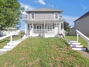Building Photo - 492 E Morrill Ave