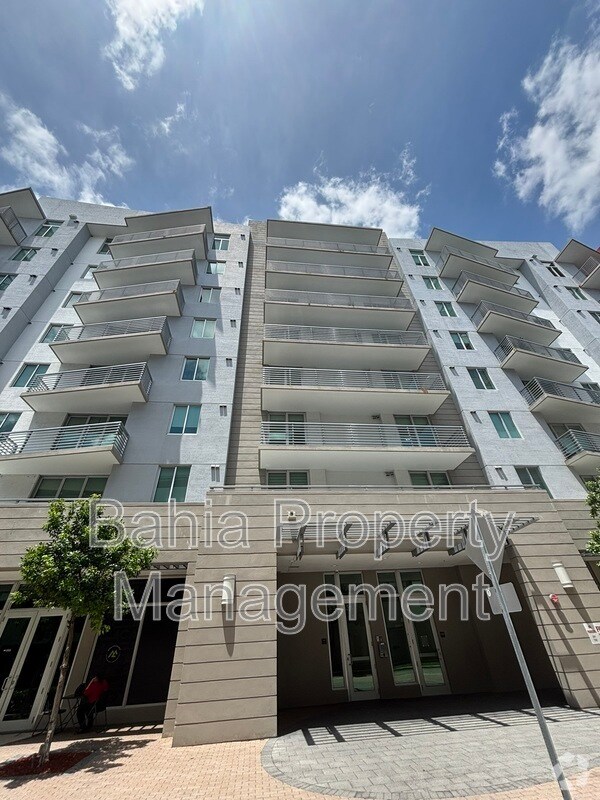 Building Photo - 7661 NW 107th Ave
