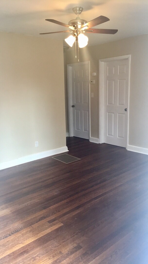 Foto del edificio - Coming Soon! 2BR near Mosaic Village!
