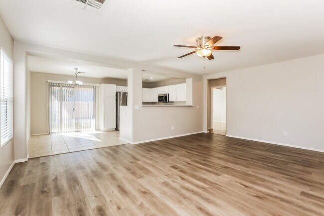 Foto del edificio - 2377 E San Manuel Rd