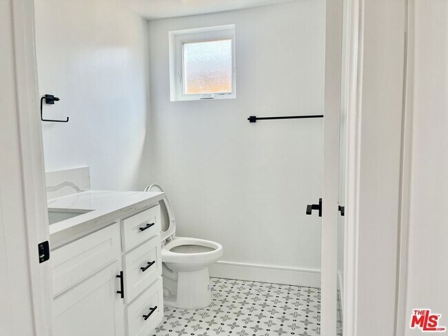 Foto del edificio - 2533 S Spaulding Avenue Unit 1/2