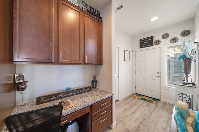 Building Photo - 5667 E Bollo St
