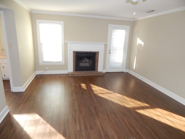 Building Photo - 2846 Willow Wood Cir
