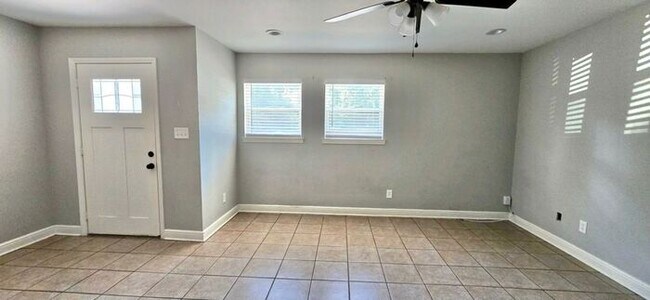 Foto del edificio - Coming Soon! 2 Bedroom 1 Bath in Gilmer!
