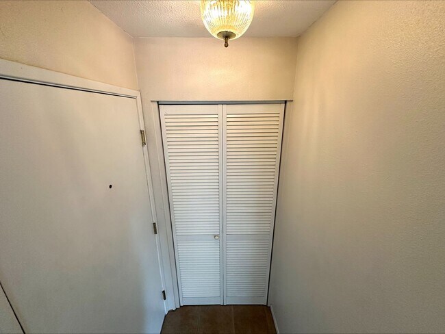 Foto del edificio - 6105 N 16th St