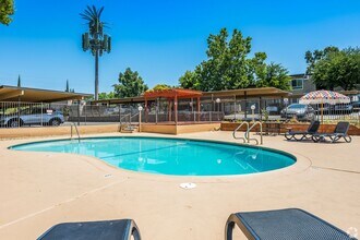 Interior Photo - River's Edge Apartments