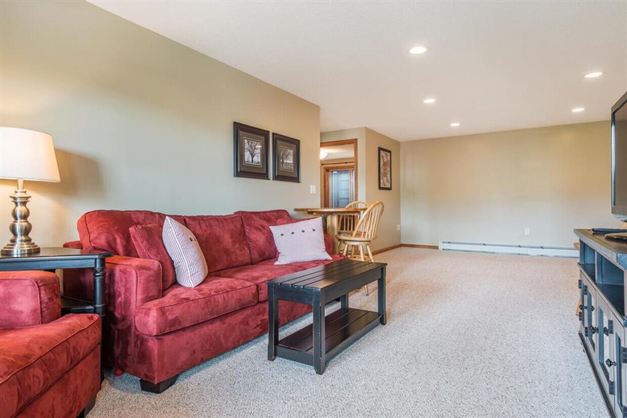Foto principal - 81 Woods Rd