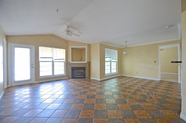 Building Photo - 700-8308 Daniel Ellis Drive