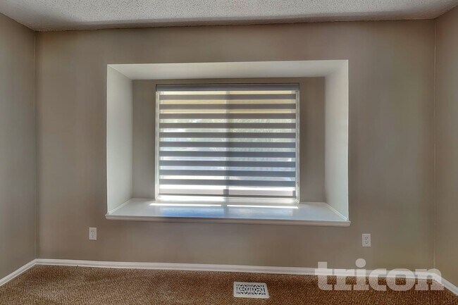Foto del edificio - 8462 S Sunflower St