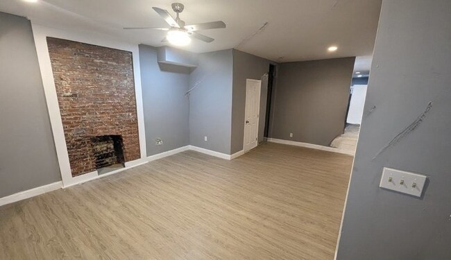 Building Photo - 3843 California Ave