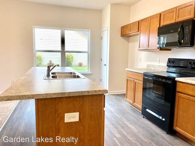Foto del edificio - 3 br, 2 bath House - 19 Applewood Drive