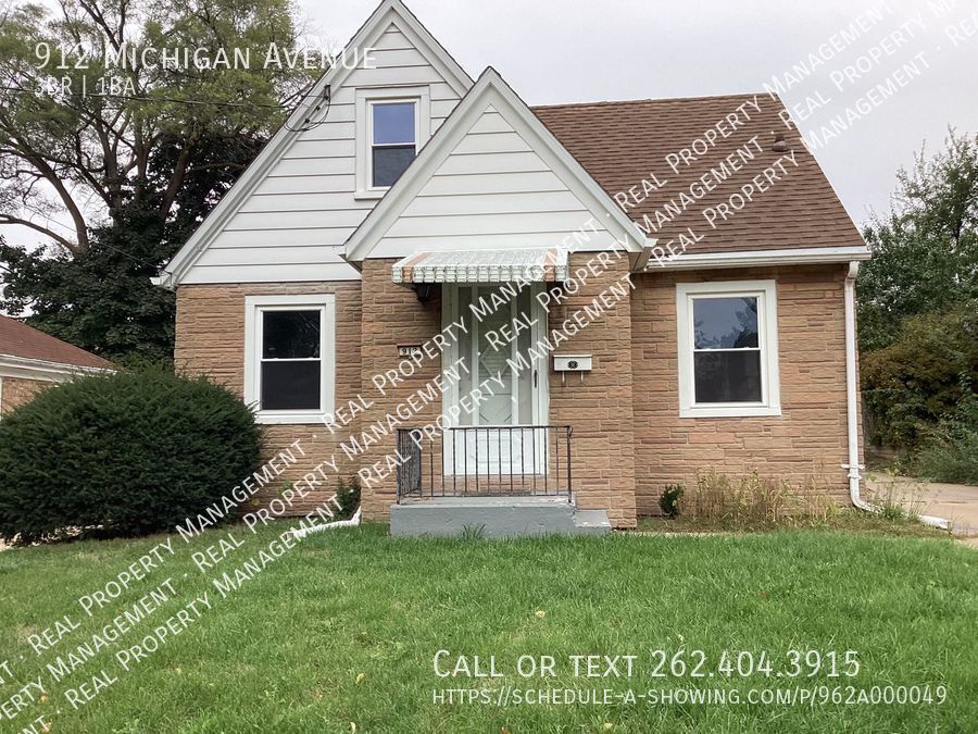 Primary Photo - Single Family Home in a Great Neighborhood!