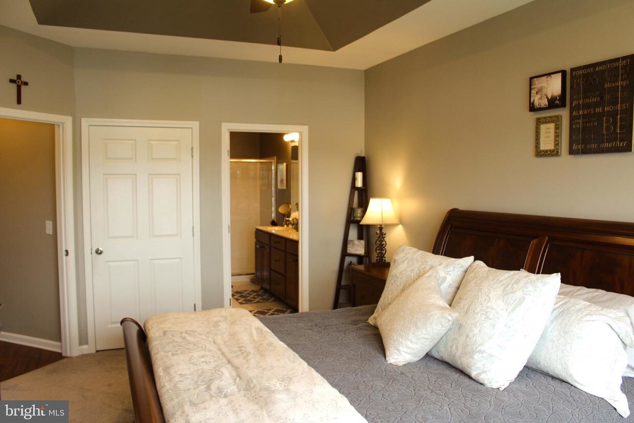 30 Hartman Way Unit 31, Chesterfield Township, NJ 08515 Condo for