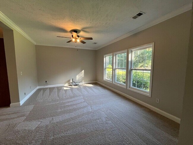 Foto del edificio - Charming 3-bedroom, 2-bathroom home located in the delightful community of Castle Hayne