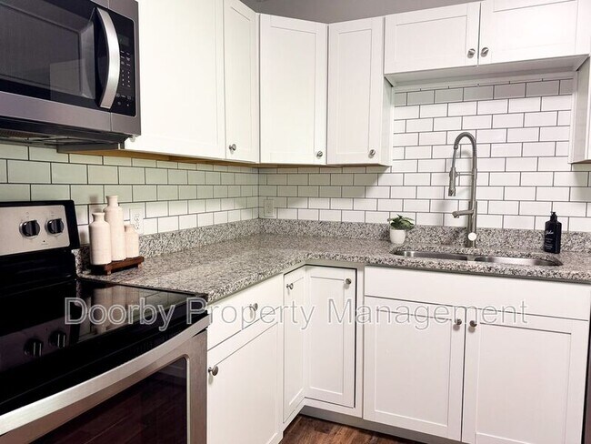 Foto del edificio - 3629 Thrushwood Dr