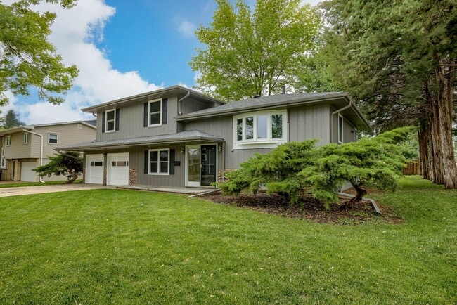 Photo - Flexible Living in a Fantastic La Vista Lo... House