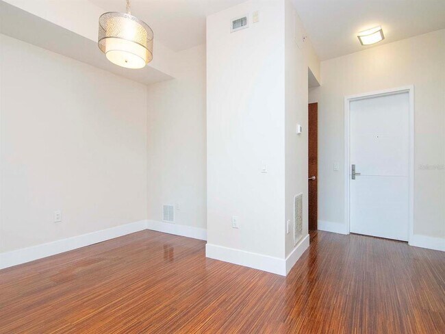 Building Photo - 111 N 12th St