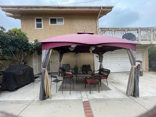 Backyard Gazebo and Entertaining - 2703 Gates Ave