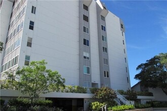Building Photo - 1080 W Peppertree Ln
