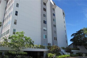 Building Photo - 1080 W Peppertree Ln