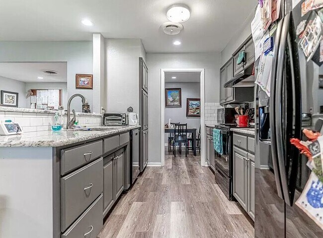 Foto del edificio - 1007 College Ave