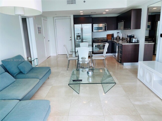 Foto del edificio - 950 Brickell Bay Dr