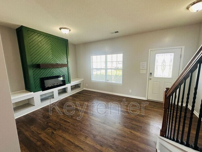 Foto del edificio - 236 Gail Ln