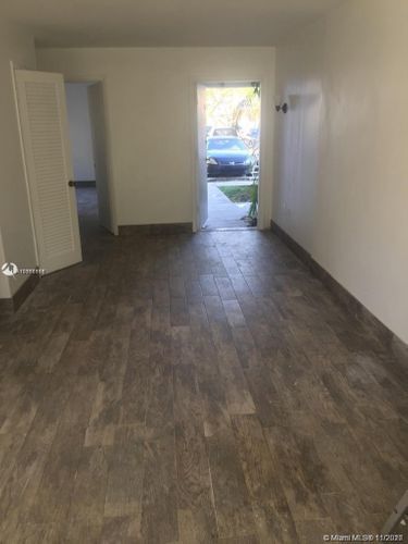 Foto del edificio - 7426 SW 82nd St