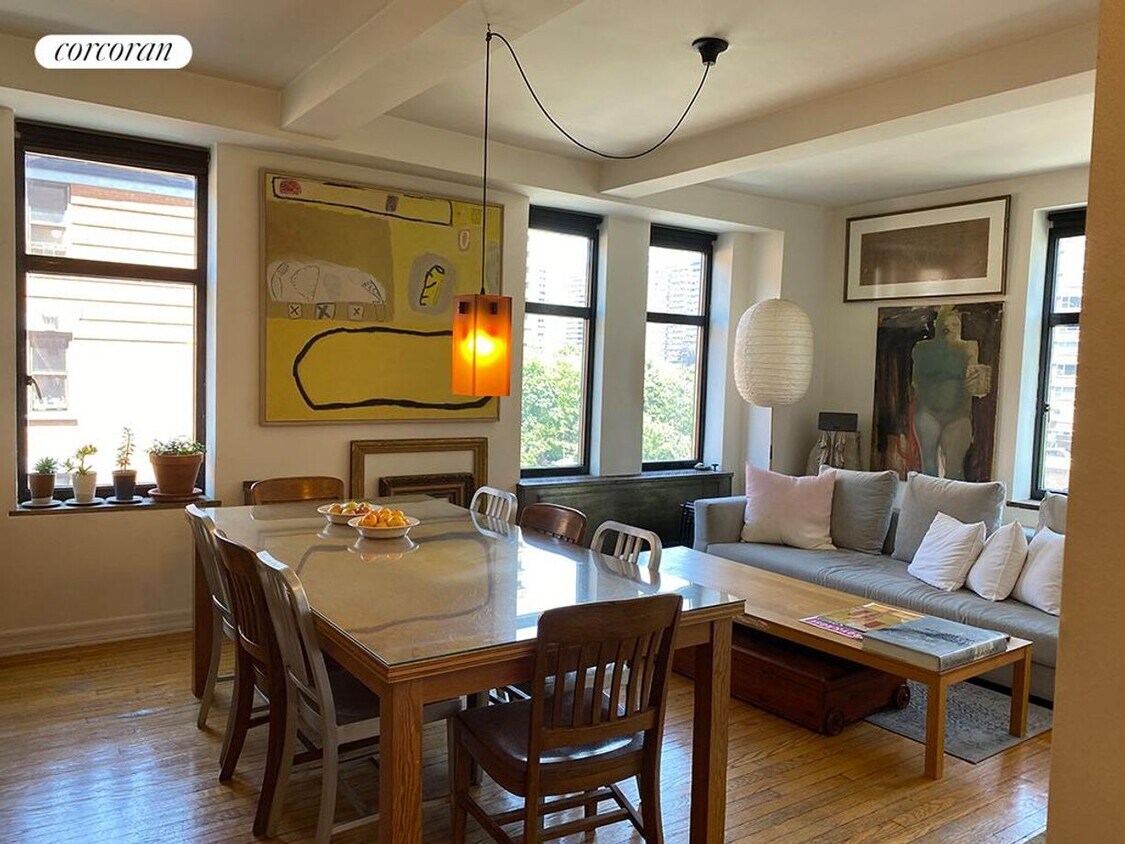 Foto principal - 410 W 24th St