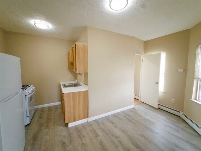 Building Photo - 25 Oakland Ave