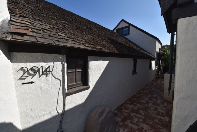 Foto del edificio - 2906 Griffith Park Blvd