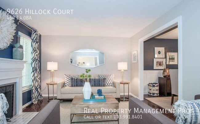 Building Photo - Rarely available 4 bed townhome 2500+squar...