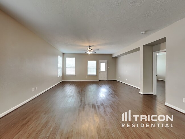 Foto del edificio - 16014 Arapaho Bend Ln