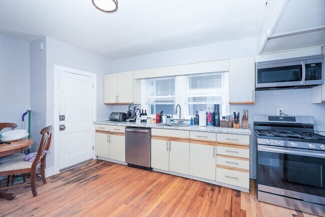 Foto del edificio - 287 Medford St