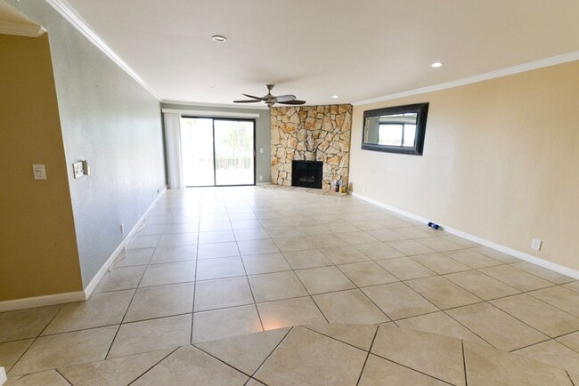 Building Photo - Dream Coastal 2 bedroom Condo Offering Ocean view & Breezes, Fairway Views & Luxury Comfort!