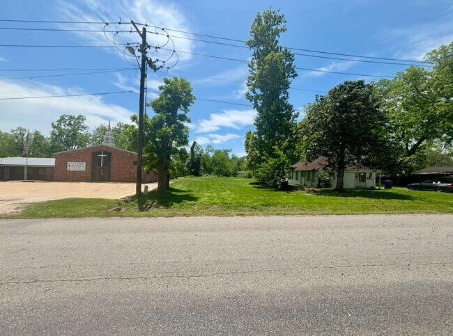 Foto del edificio - 701 N Hackberry St