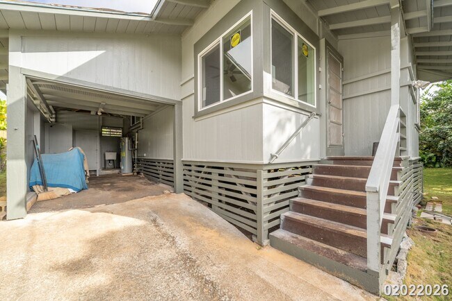 Foto del edificio - Fully Renovated 2BR/1BA/2 separate Carport Garage in Wahiawa Heights