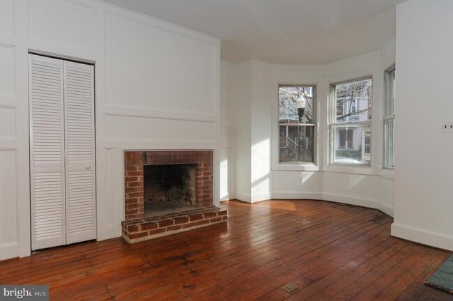 Building Photo - 1019 N Monroe St