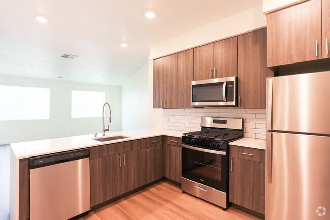 1BD, 1BA - 964SF - Allaso Journal Center