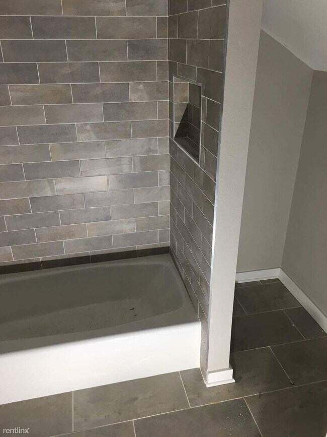 Foto del edificio - 3 br, 2 bath House - 2946 S Kinnickinnic