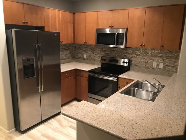 Foto del edificio - Gorgeous ONE LV High Rise Unit For Rent