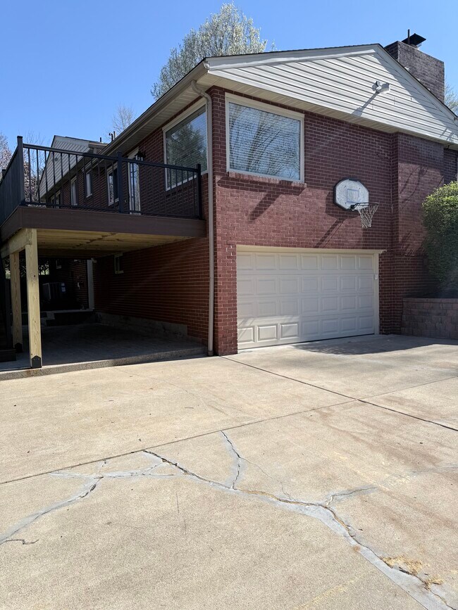 Foto del edificio - 3295 Woodhaven Dr