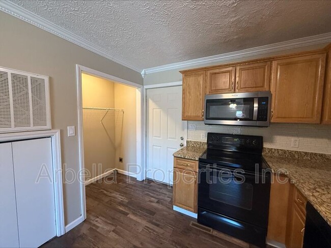 Building Photo - 169 Minga Dr