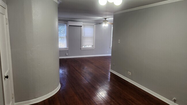 Sala de estar - 905 Ohio Ave